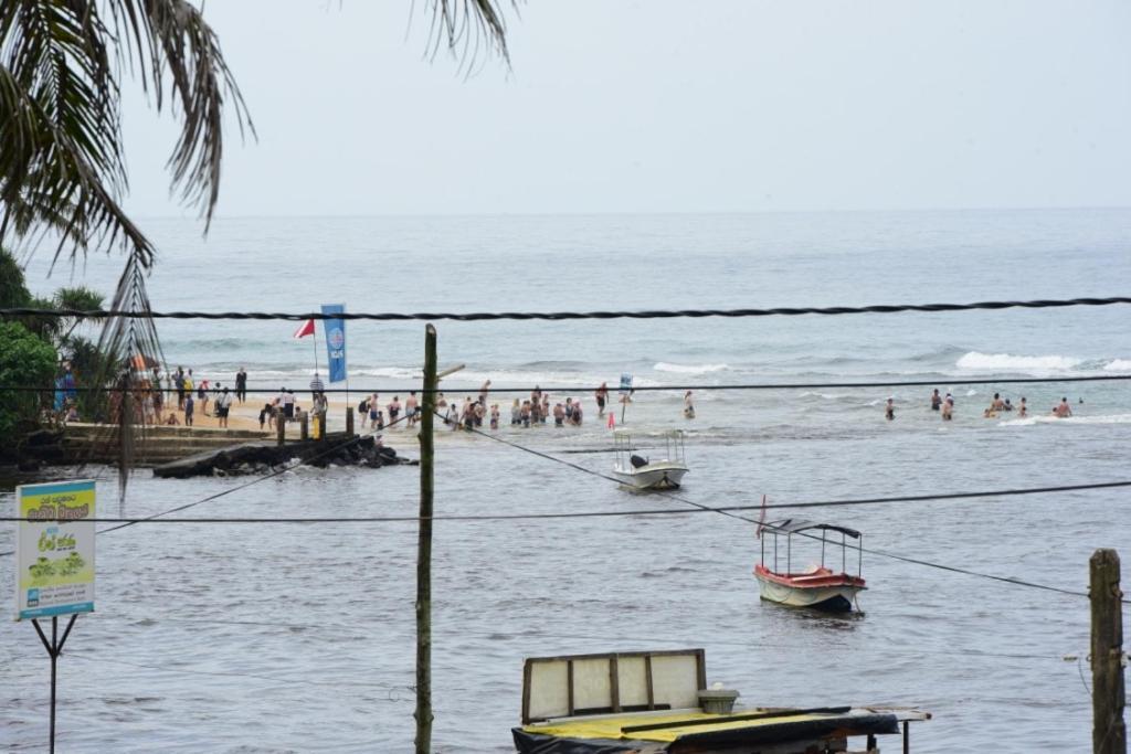 Hotel Turtle Bay Hikkaduwa Esterno foto